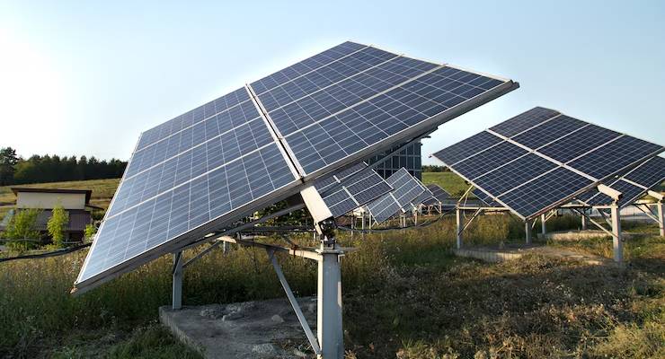 The Role of Solar and Wind Energy in Ontario's Transition to Clean, Renewable Power