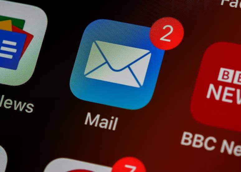 Build Email Campaigns That Convert: A Step-by-Step Guide