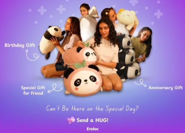 Cute Gifts for a Girlfriend That Say ‘I See You’ Without Saying a Word