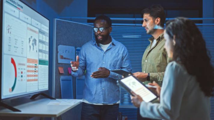 Trends Redefining B2B Technology Marketing: Insights